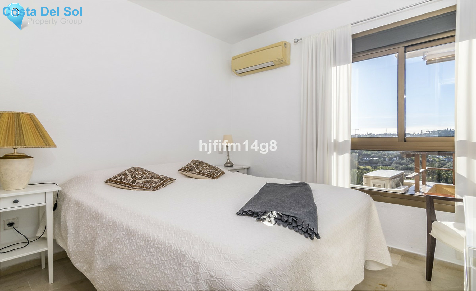 Middle Floor Apartment in Nueva Andalucía-1251108