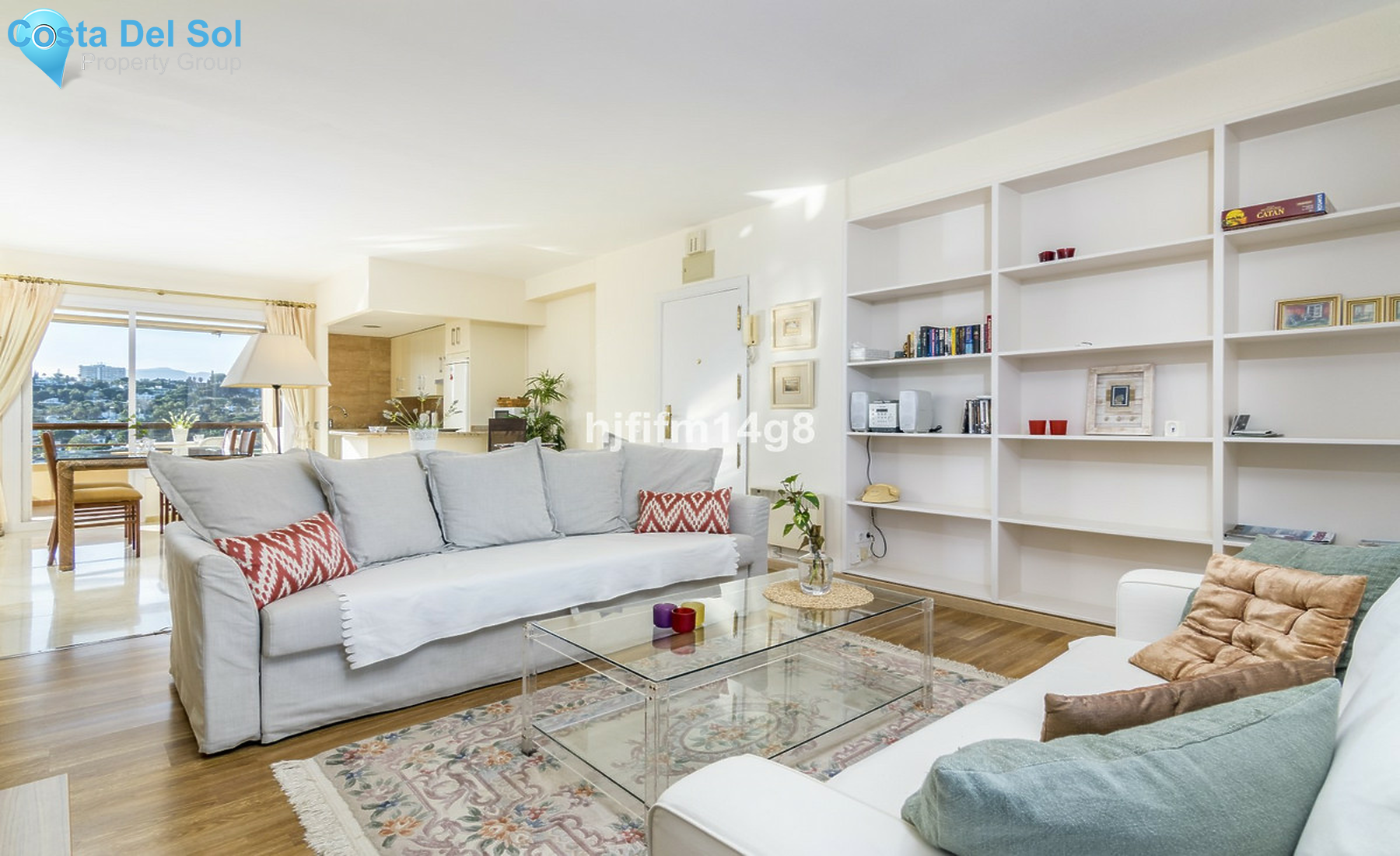 Middle Floor Apartment in Nueva Andalucía-1251093