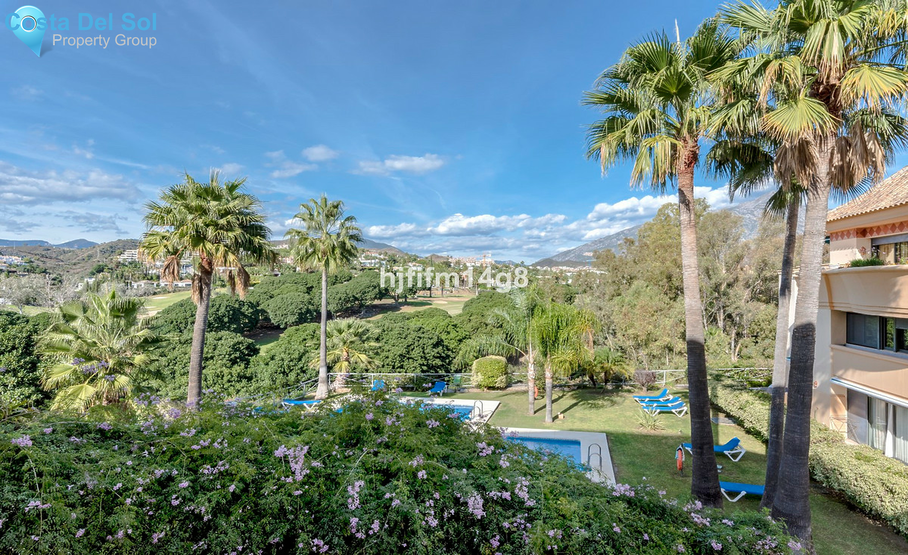 Middle Floor Apartment in Nueva Andalucía-1251324