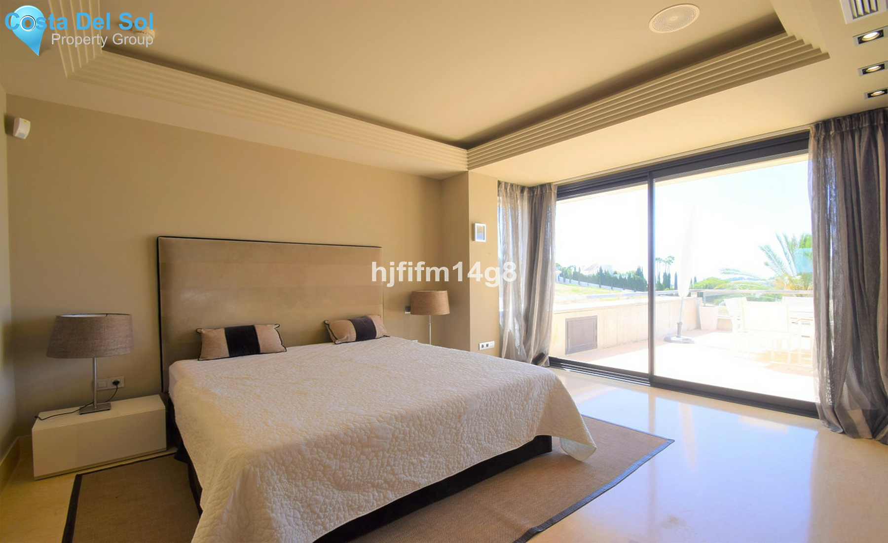 Middle Floor Apartment in Nueva Andalucía-1252261
