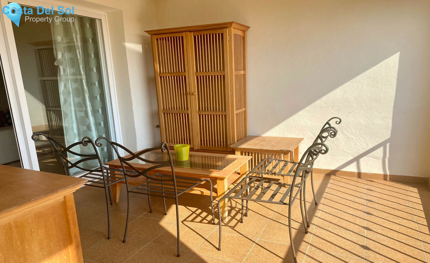 Middle Floor Apartment in Nueva Andalucía-1256415