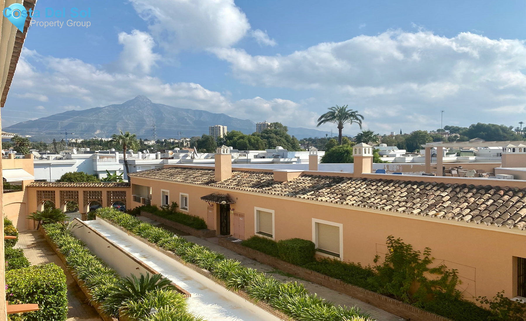 Middle Floor Apartment in Nueva Andalucía-1256433