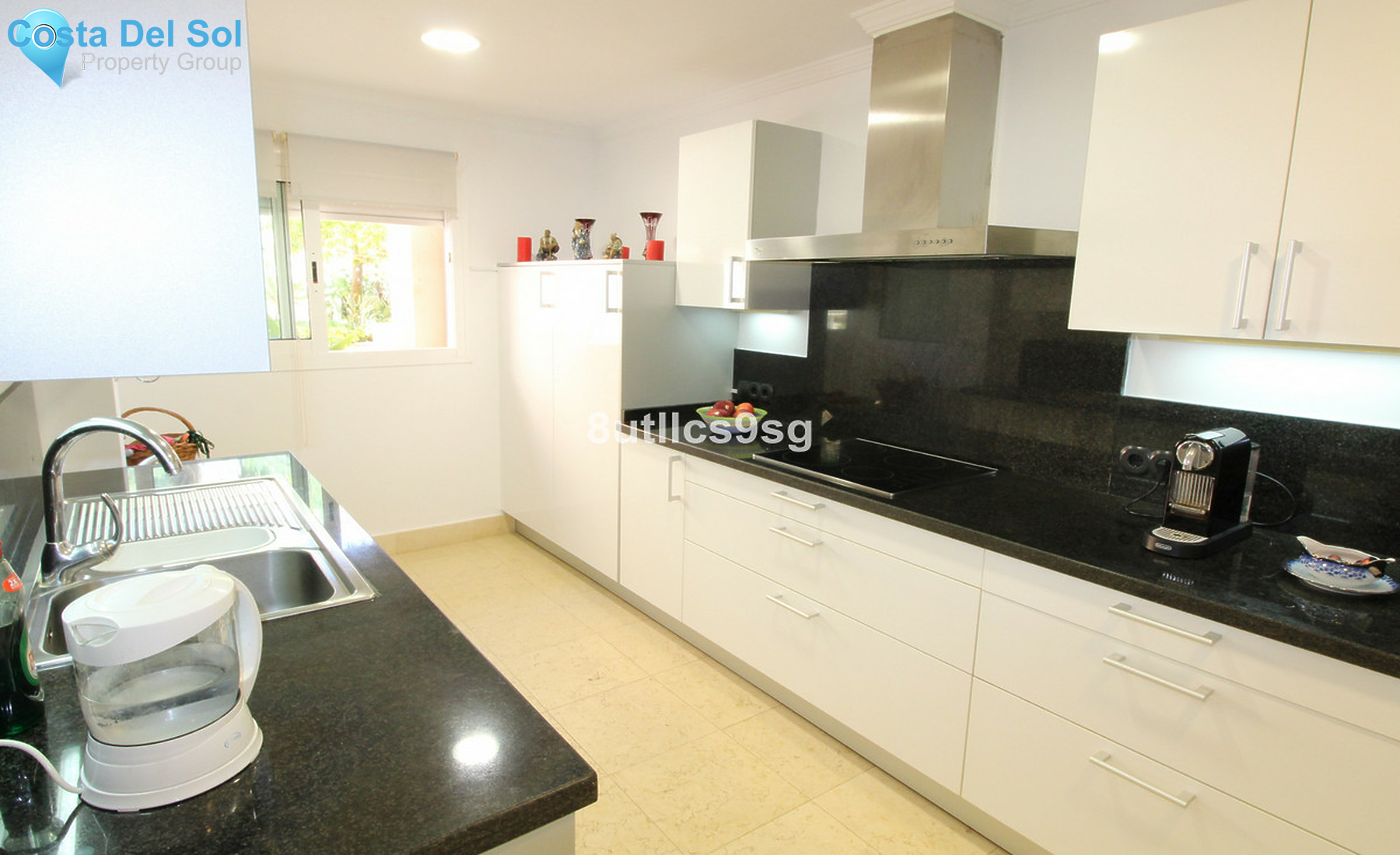 Middle Floor Apartment in Nueva Andalucía-1261293