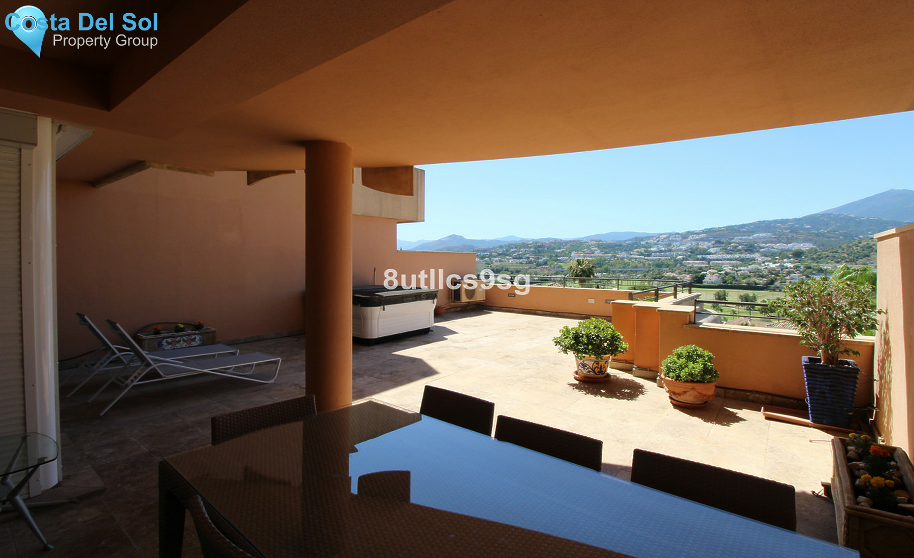 Middle Floor Apartment in Nueva Andalucía-1261297