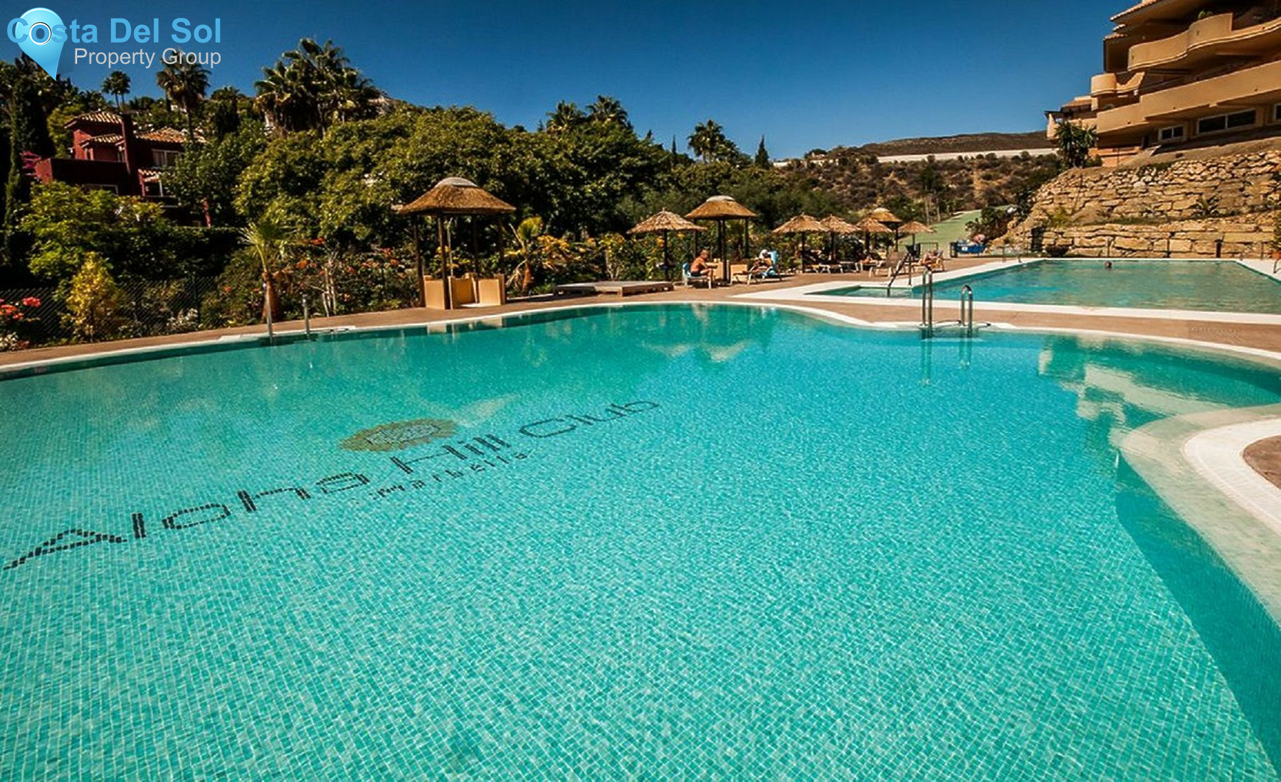 Middle Floor Apartment in Nueva Andalucía-1262794