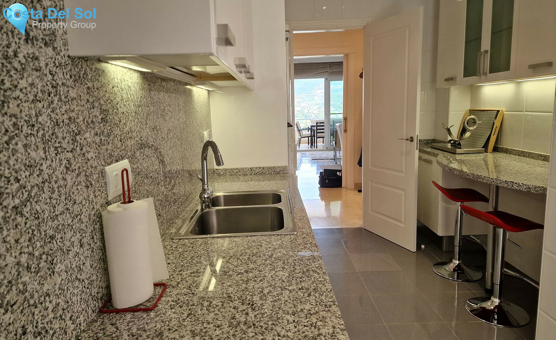 Middle Floor Apartment in Nueva Andalucía-1272472