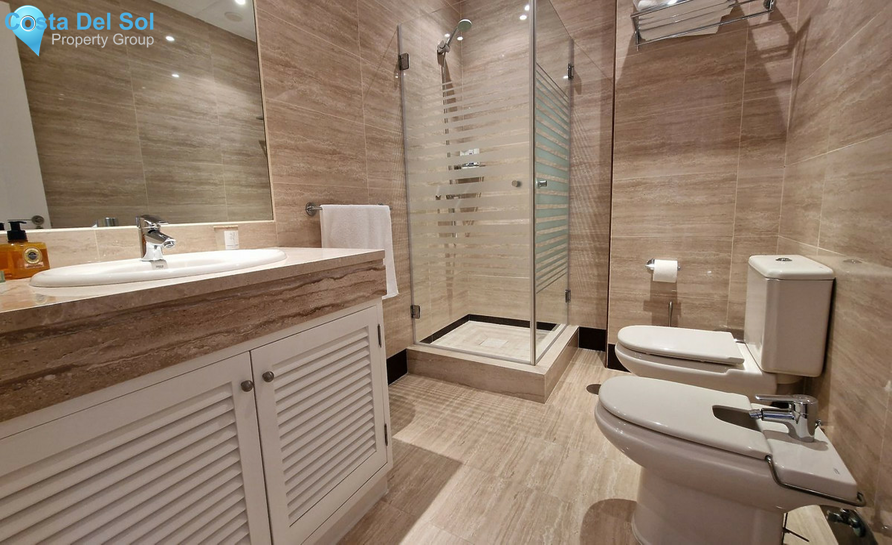 Middle Floor Apartment in Nueva Andalucía-1272477