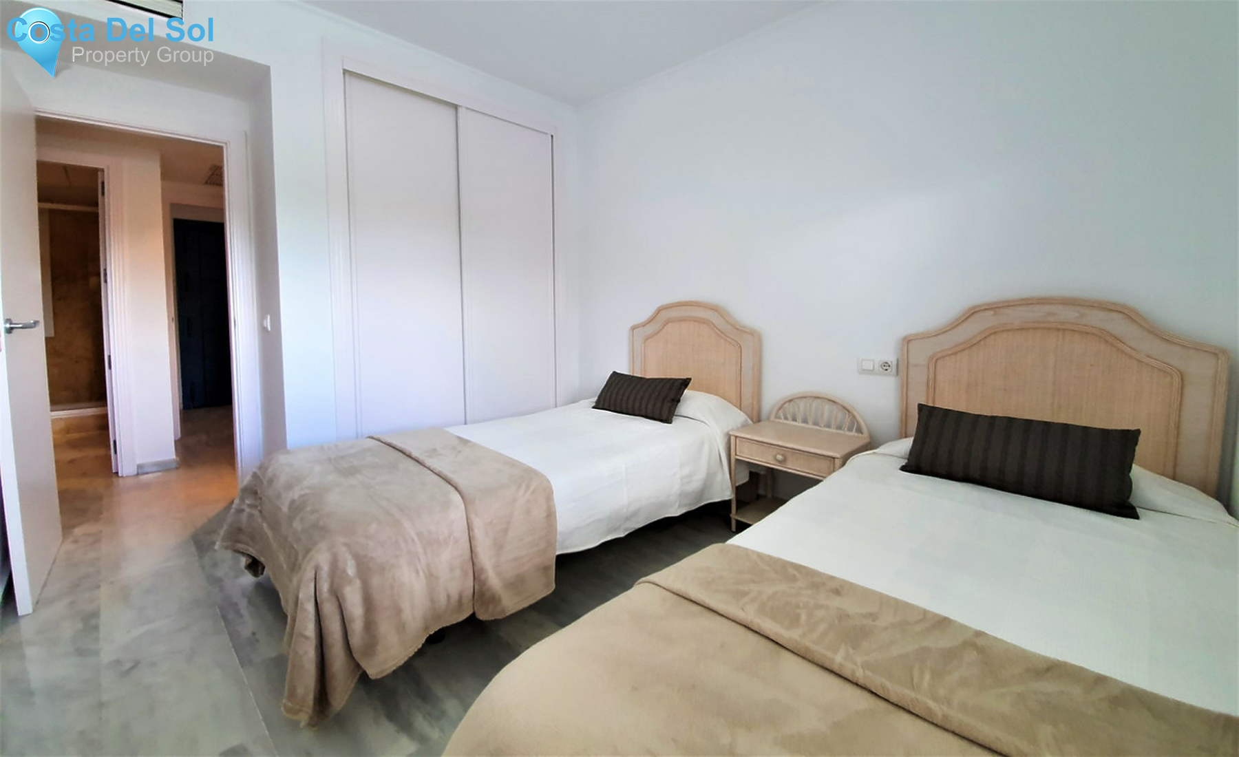 Middle Floor Apartment in Nueva Andalucía-1278652