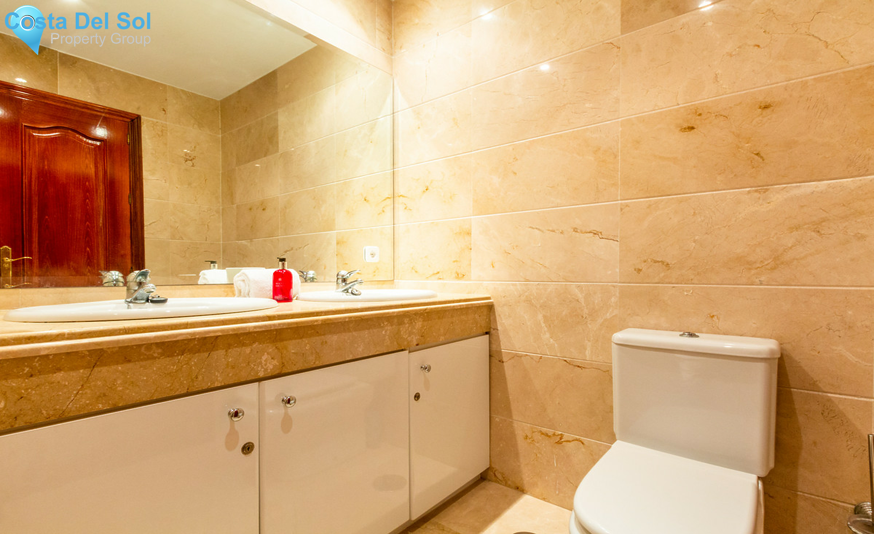 Middle Floor Apartment in Nueva Andalucía-1278697