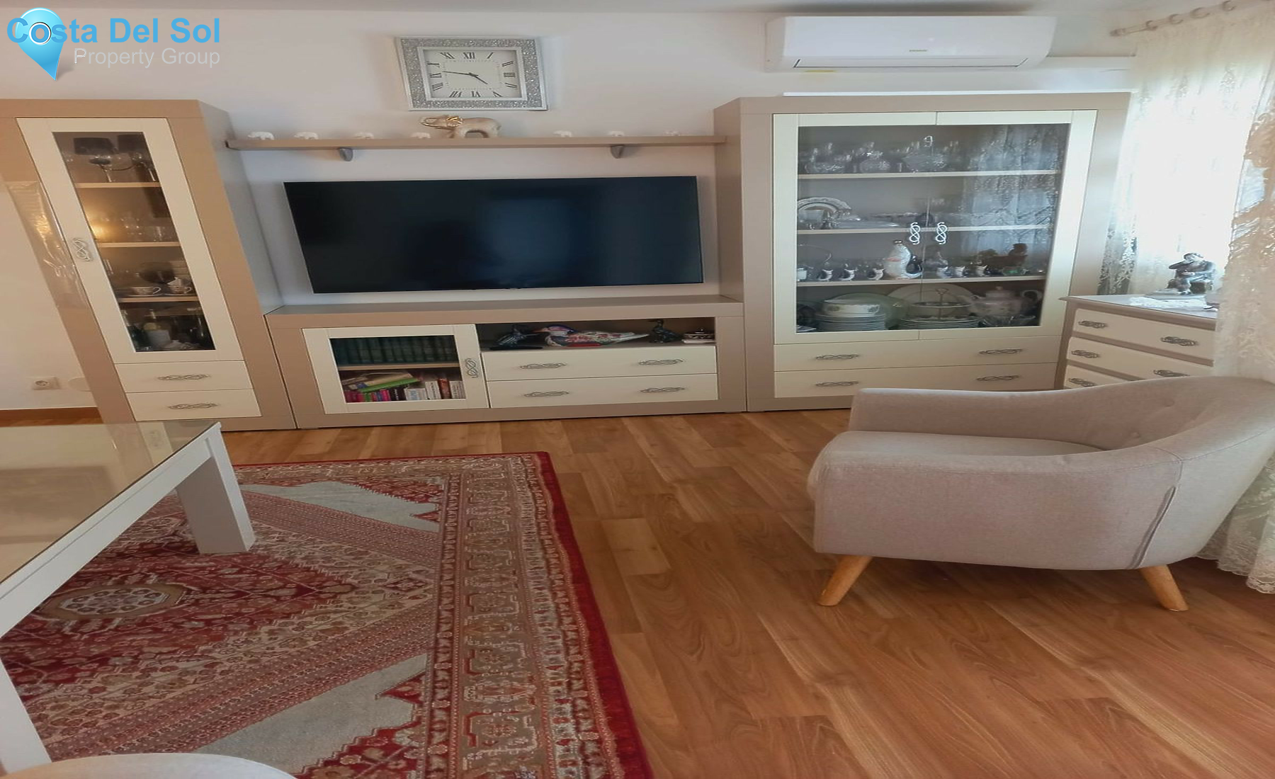 Middle Floor Apartment in Nueva Andalucía-1279398