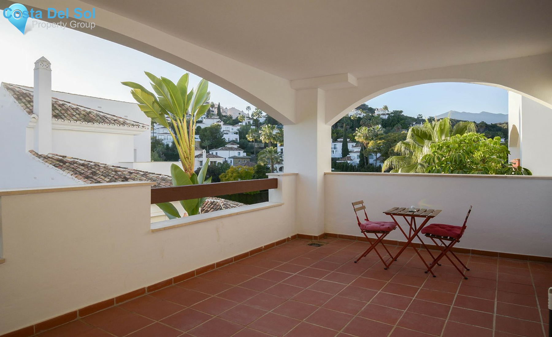 Middle Floor Apartment in Nueva Andalucía-1279867