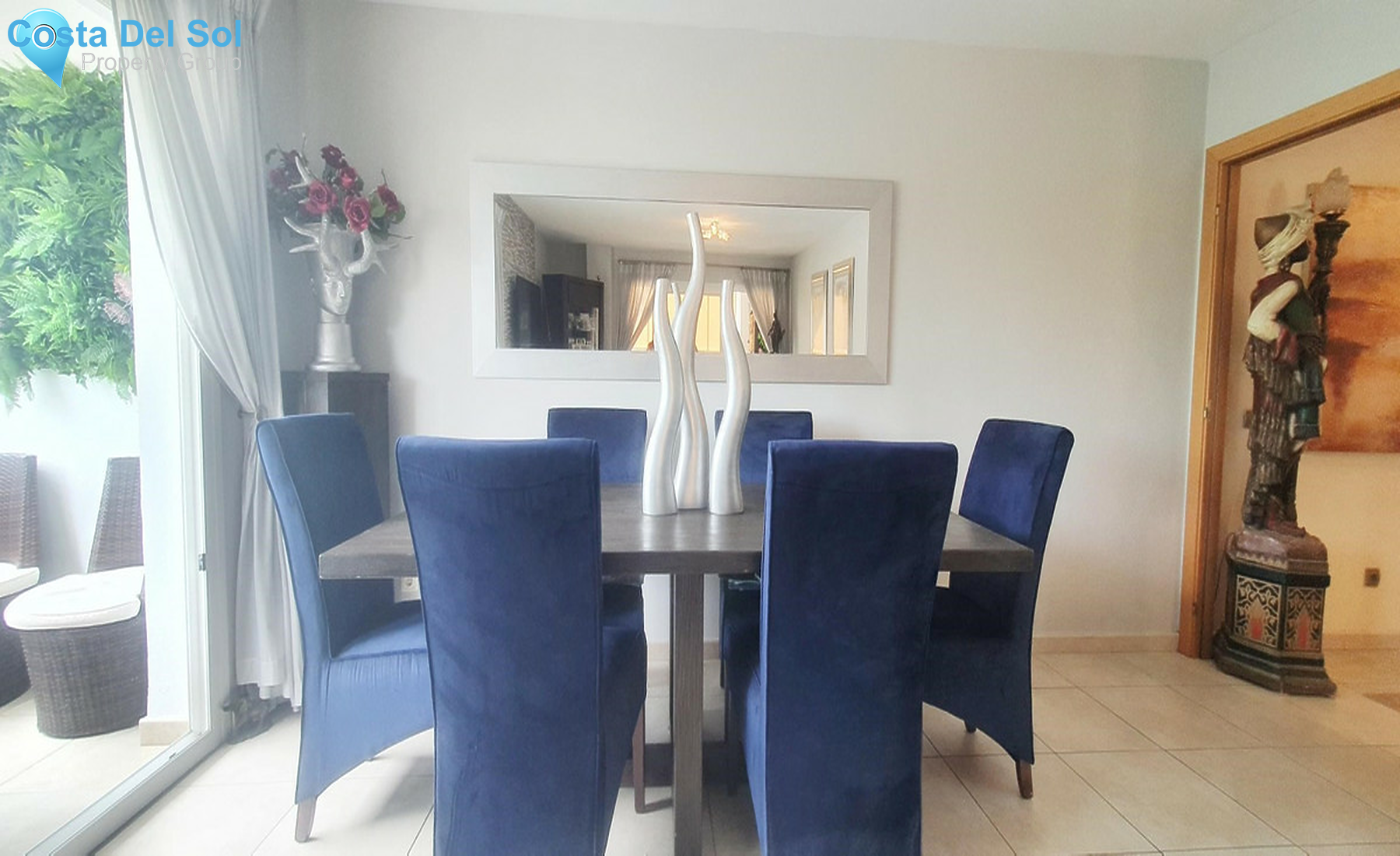 Middle Floor Apartment in Nueva Andalucía-1292224