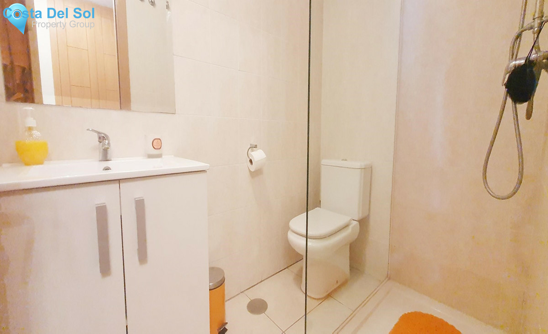 Middle Floor Apartment in Nueva Andalucía-1292221