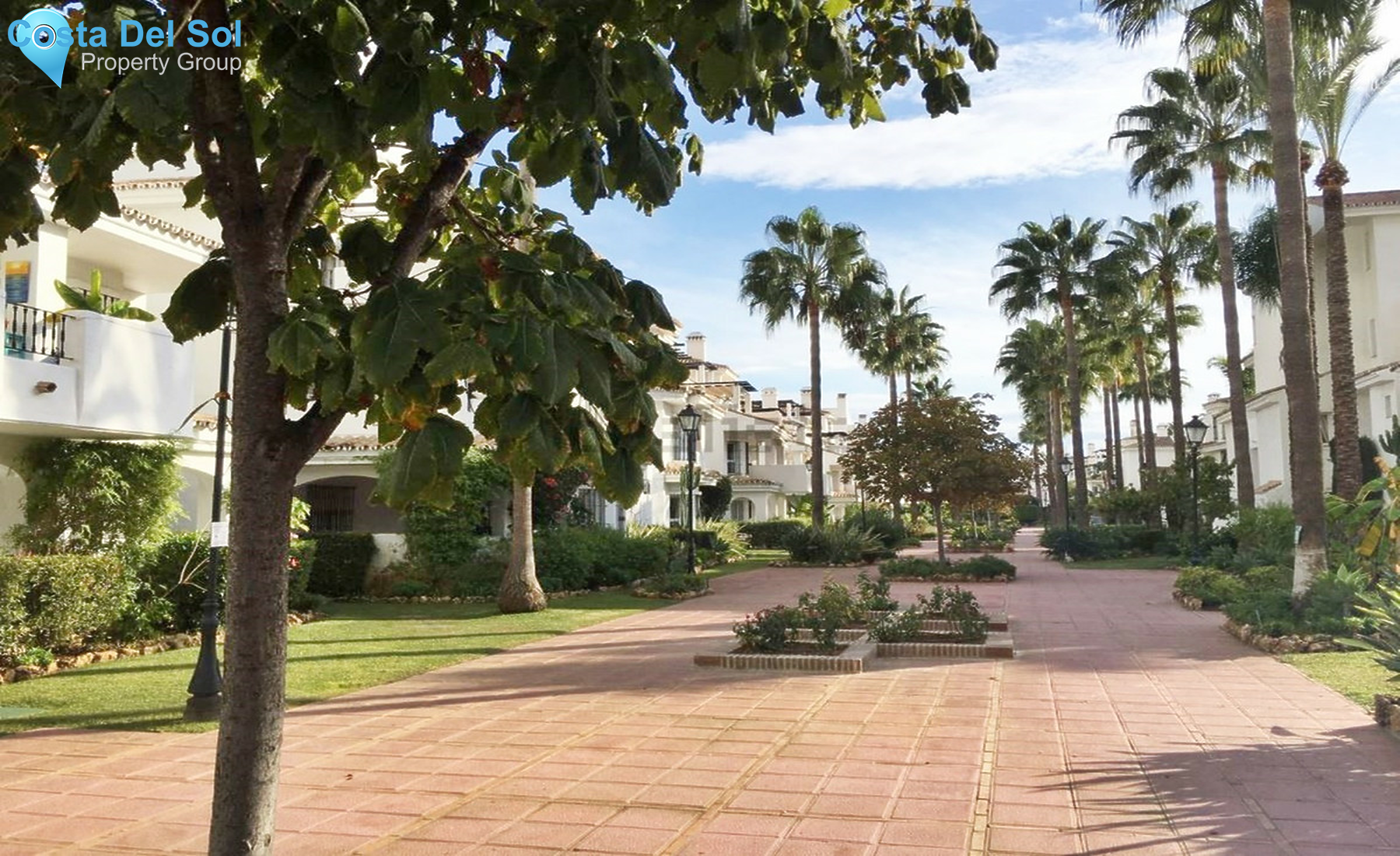 Middle Floor Apartment in Nueva Andalucía-1299299