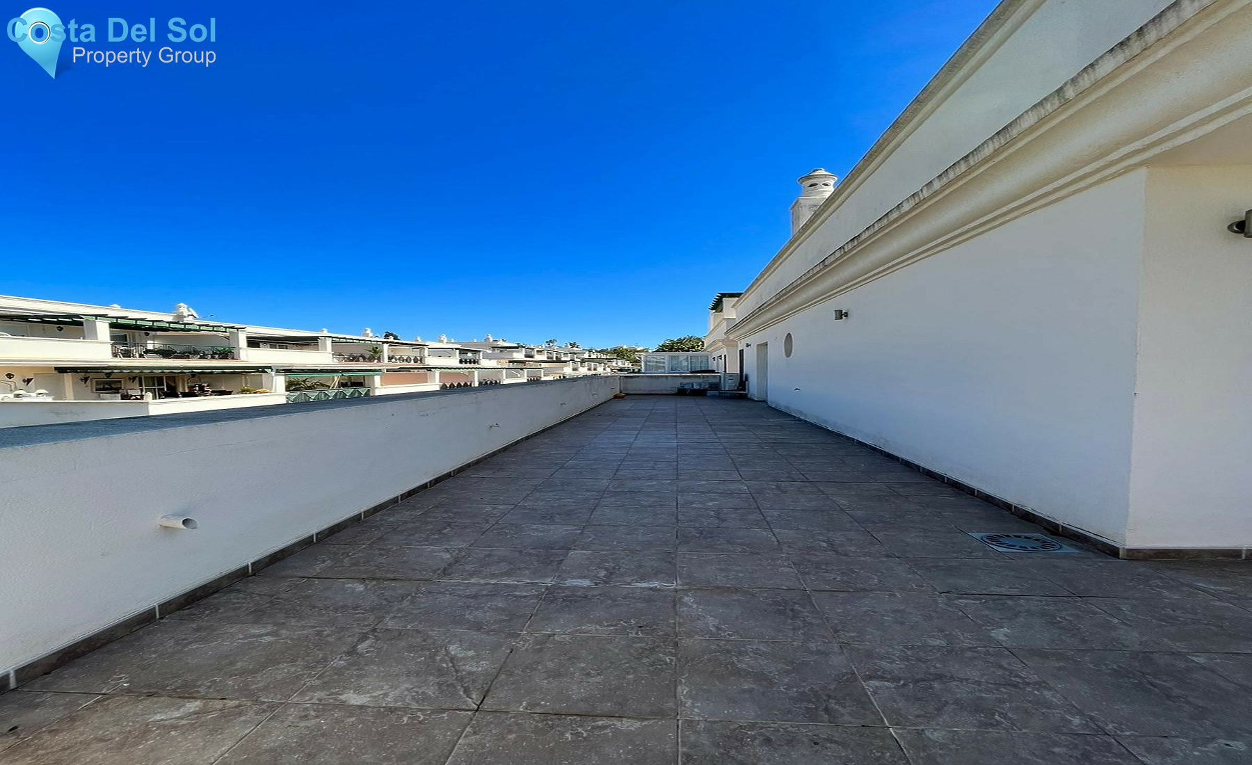 Middle Floor Apartment in Nueva Andalucía