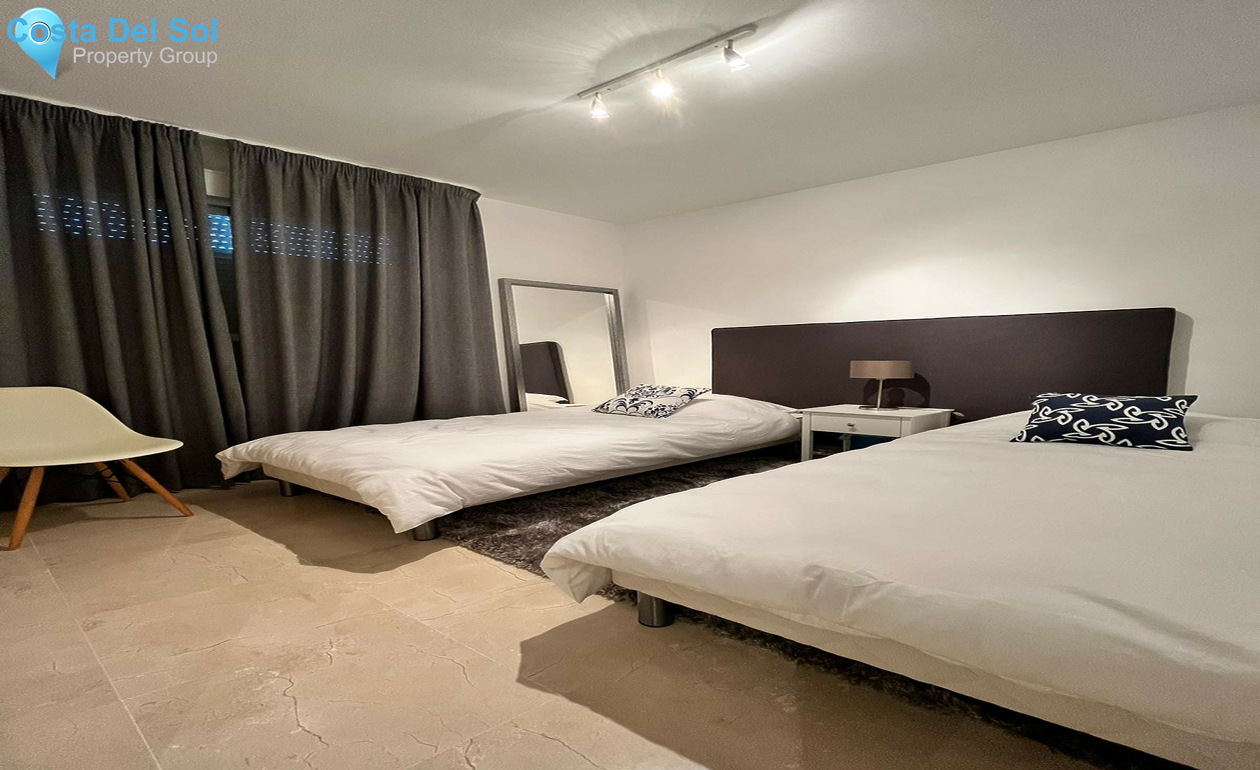 Middle Floor Apartment in Nueva Andalucía-1305833