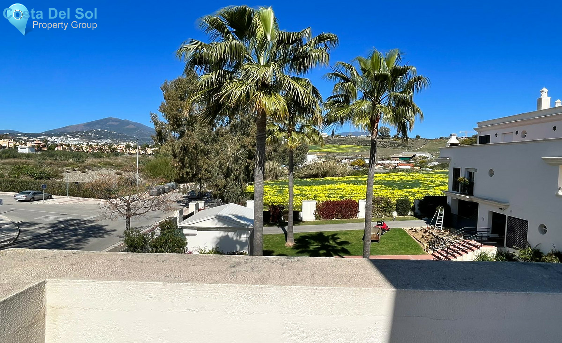 Middle Floor Apartment in Nueva Andalucía-1305838