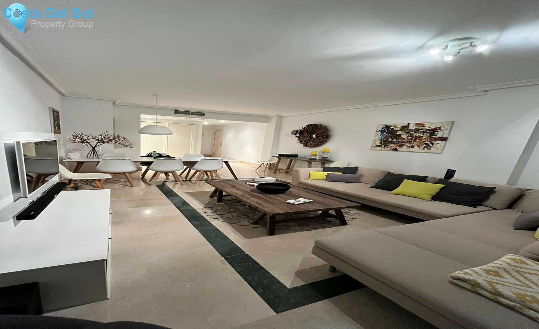 Middle Floor Apartment in Nueva Andalucía-1305839
