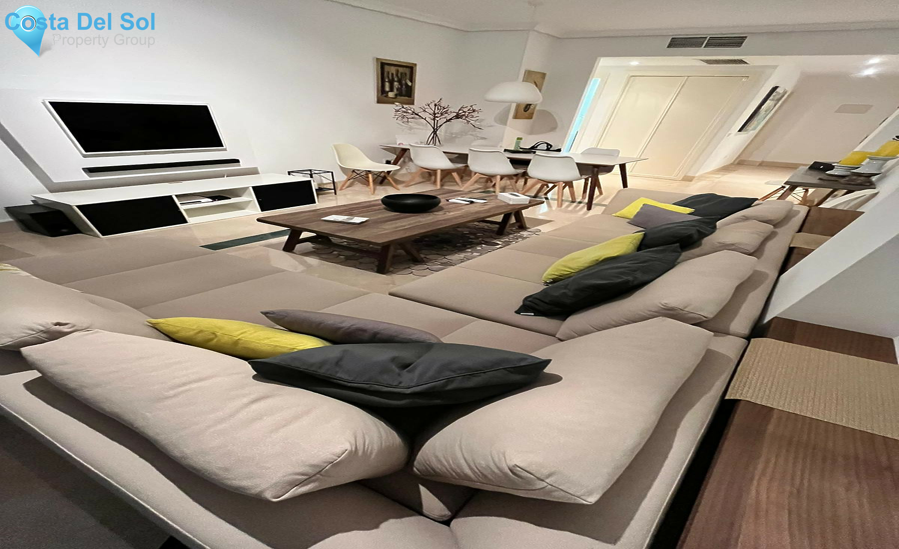 Middle Floor Apartment in Nueva Andalucía-1305841
