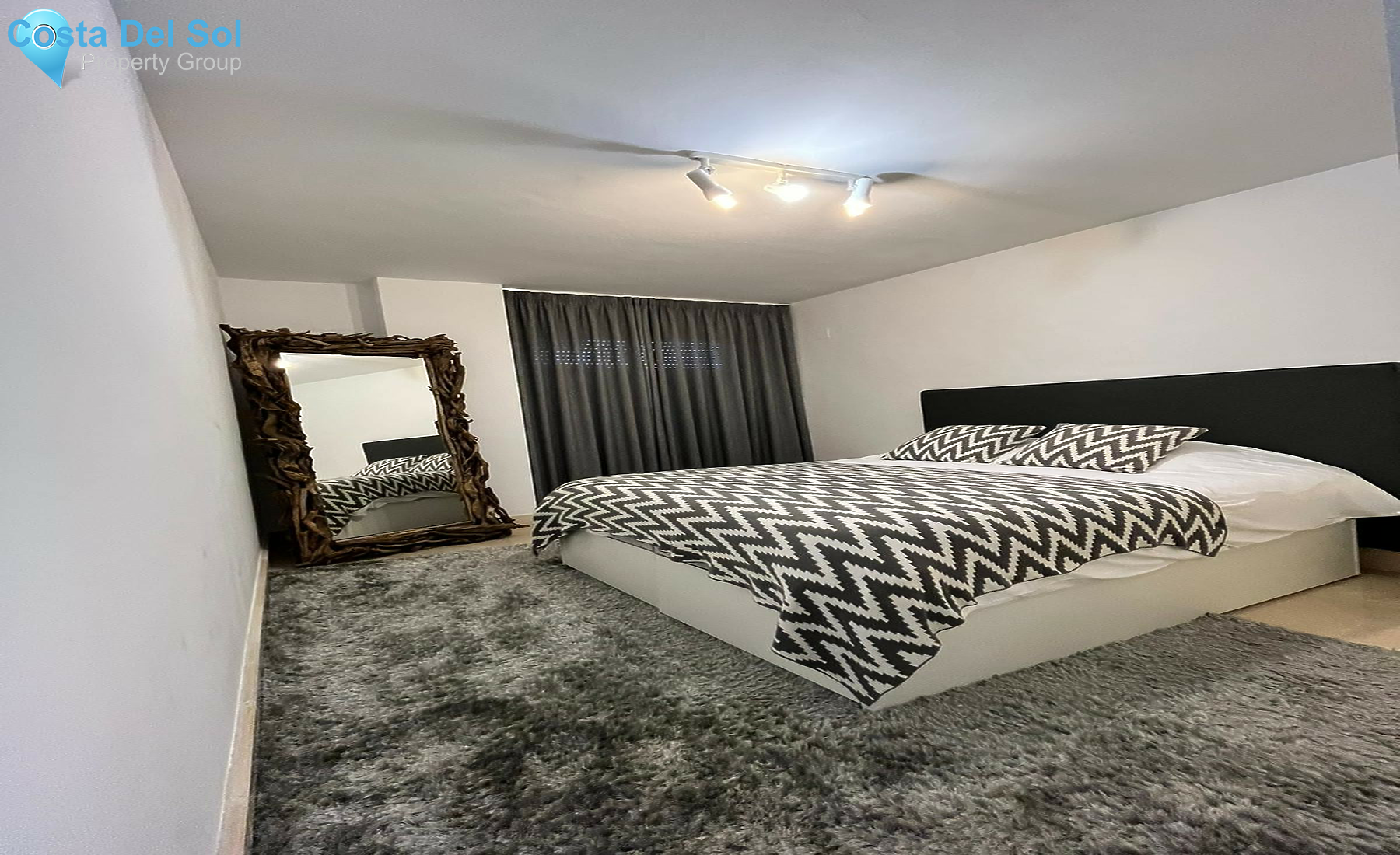 Middle Floor Apartment in Nueva Andalucía-1305831