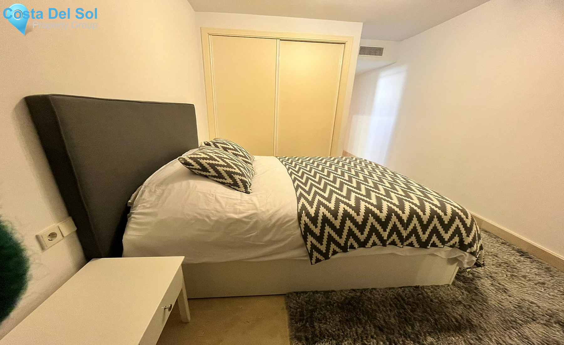 Middle Floor Apartment in Nueva Andalucía-1305832