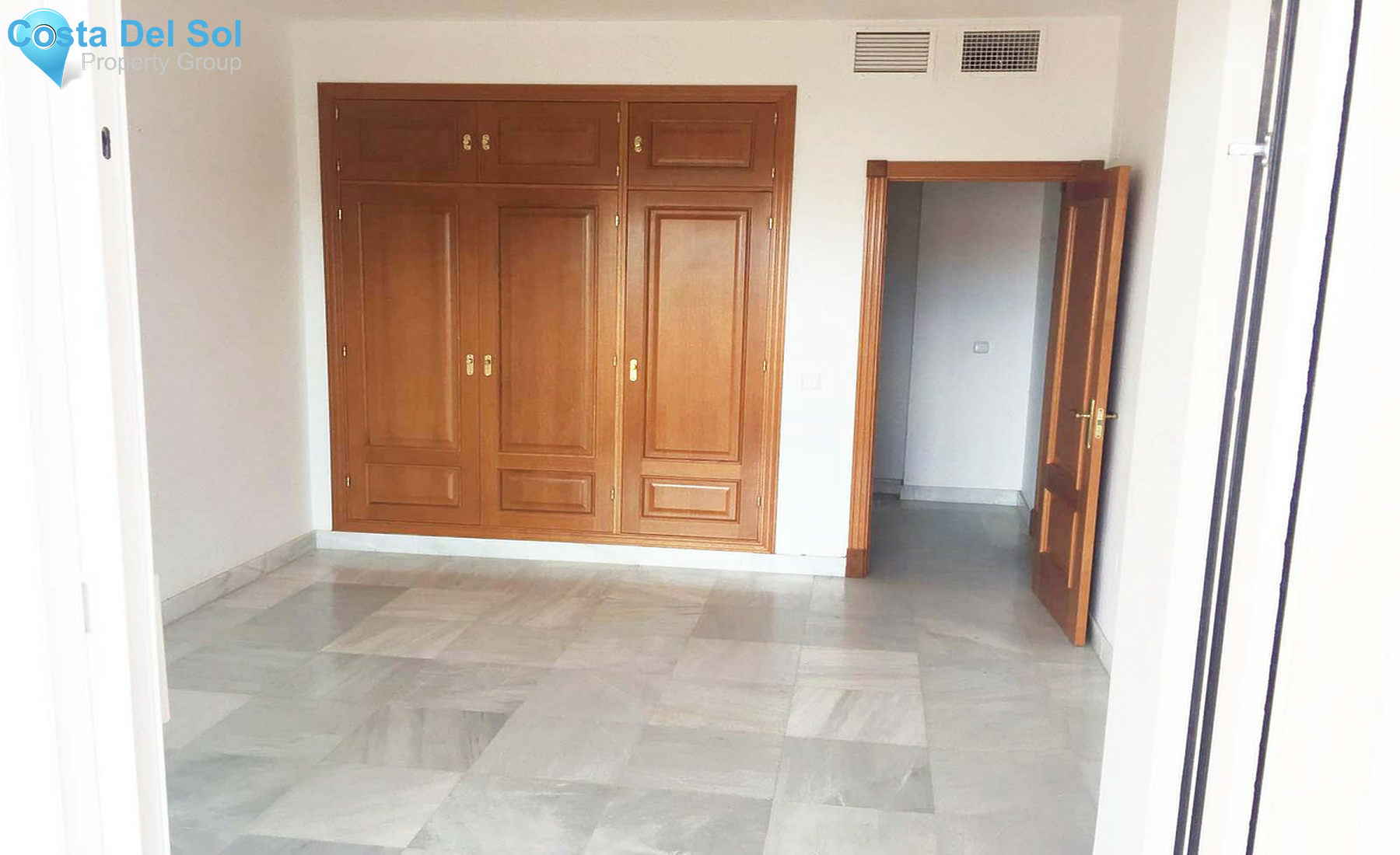 Middle Floor Apartment in Nueva Andalucía-1306508