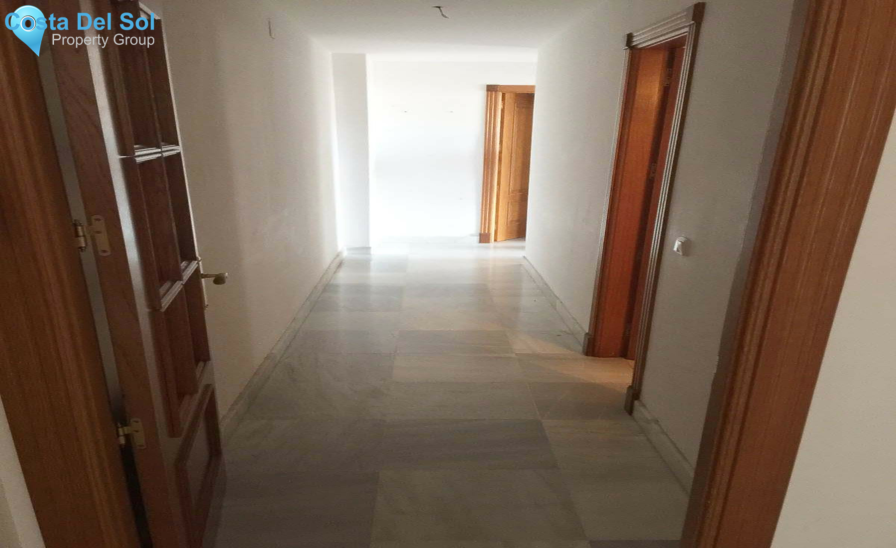 Middle Floor Apartment in Nueva Andalucía-1306509