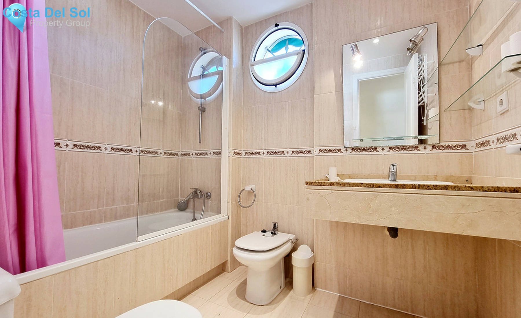 Middle Floor Apartment in Nueva Andalucía-1342882