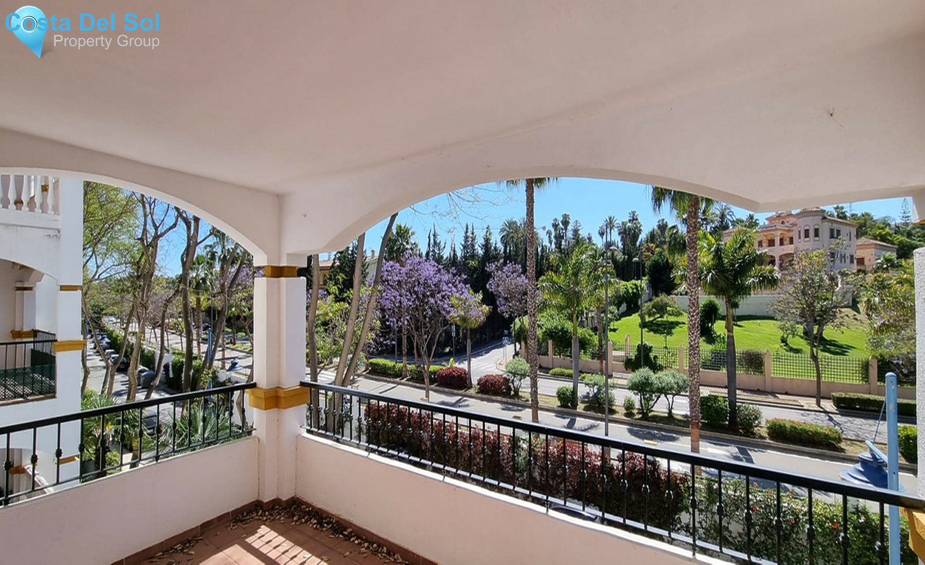 Middle Floor Apartment in Nueva Andalucía-1351748