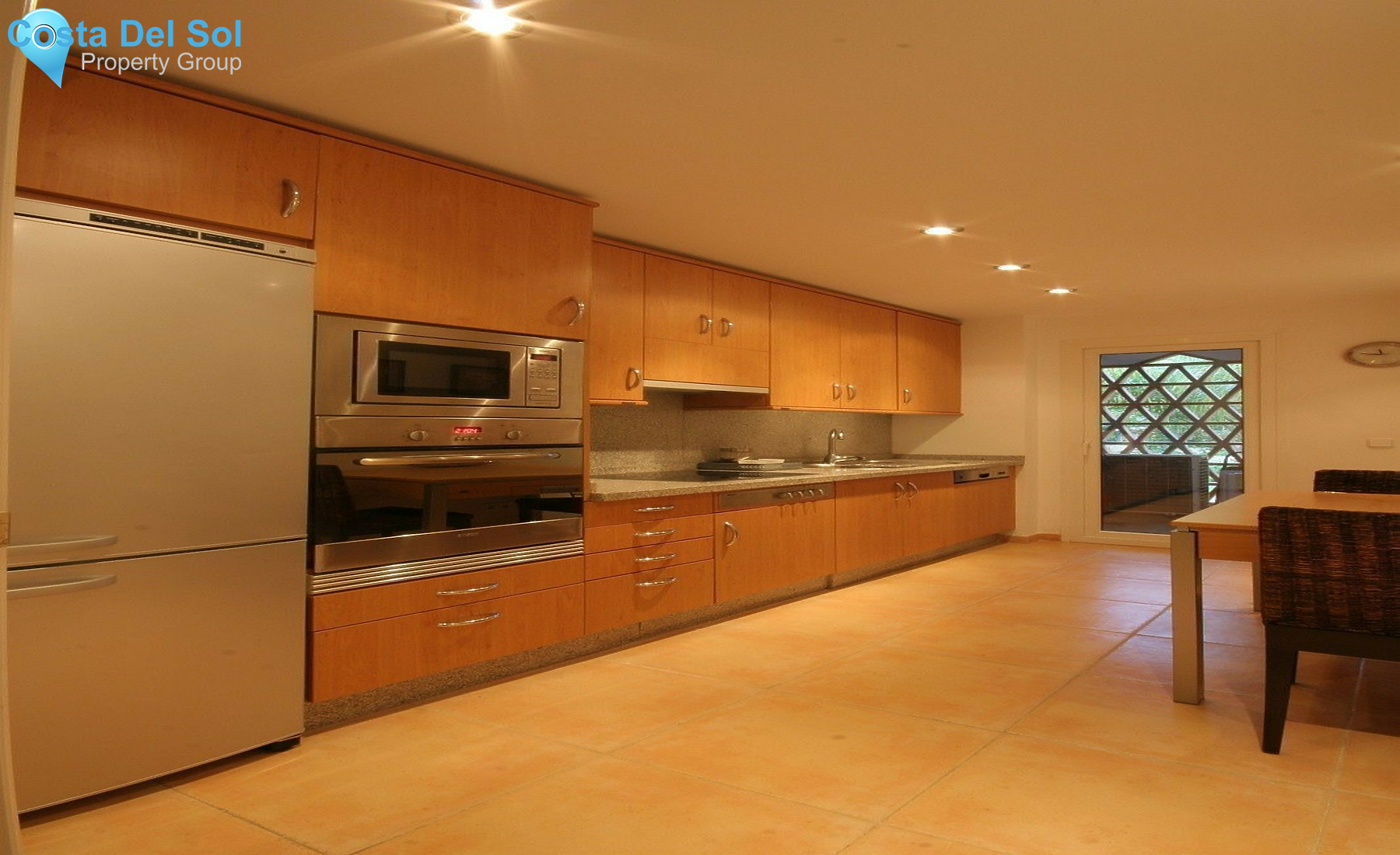 Middle Floor Apartment in Nueva Andalucía-1375821