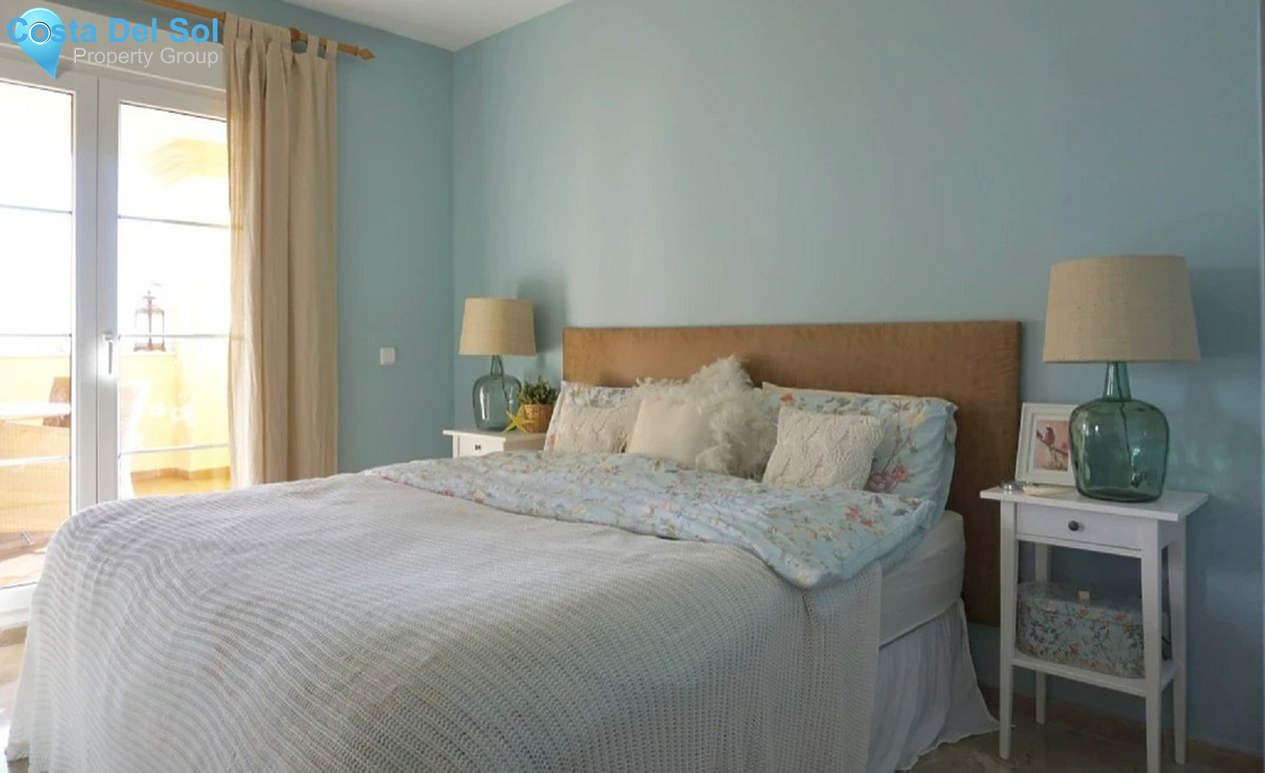 Middle Floor Apartment in Nueva Andalucía-1375825