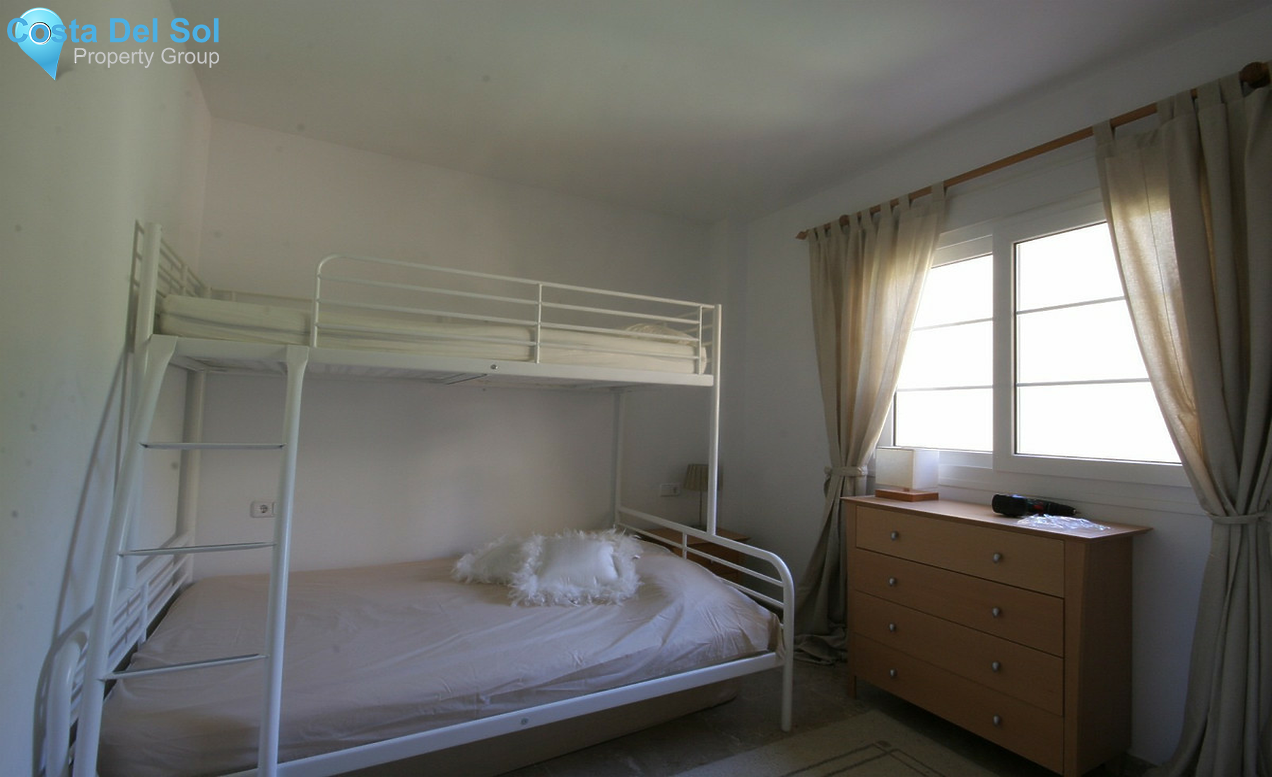Middle Floor Apartment in Nueva Andalucía-1375827