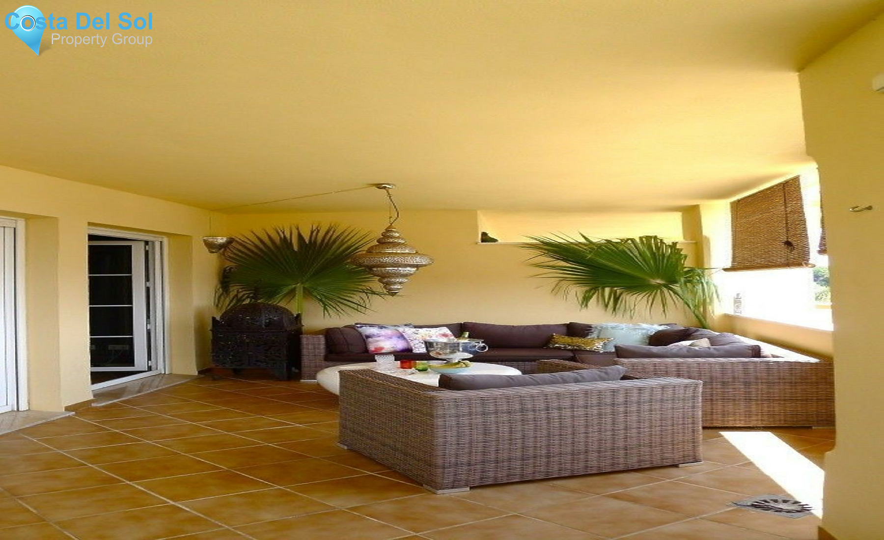 Middle Floor Apartment in Nueva Andalucía-1375816