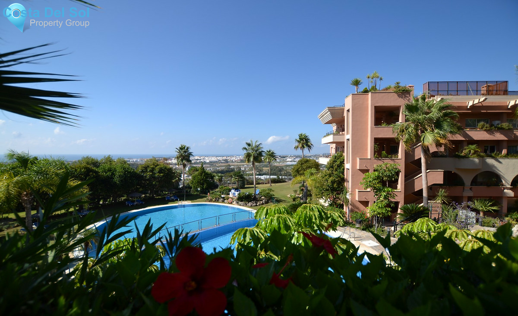 Middle Floor Apartment in Nueva Andalucía-1383759