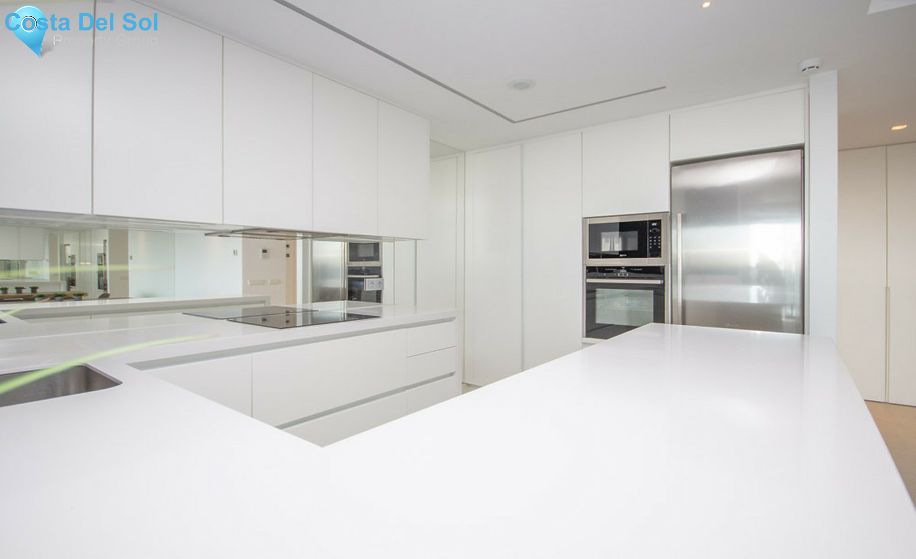 Middle Floor Apartment in Nueva Andalucía-1385140