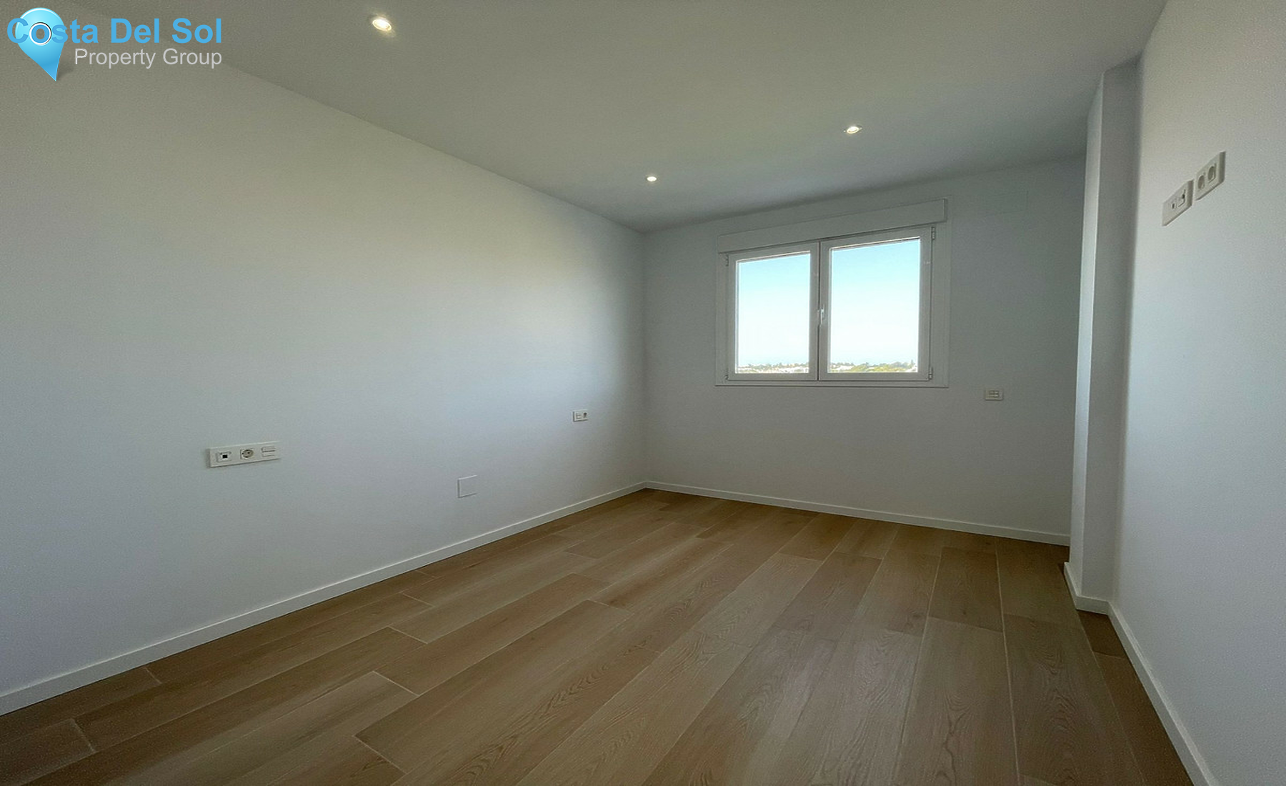 Middle Floor Apartment in Nueva Andalucía-1408946