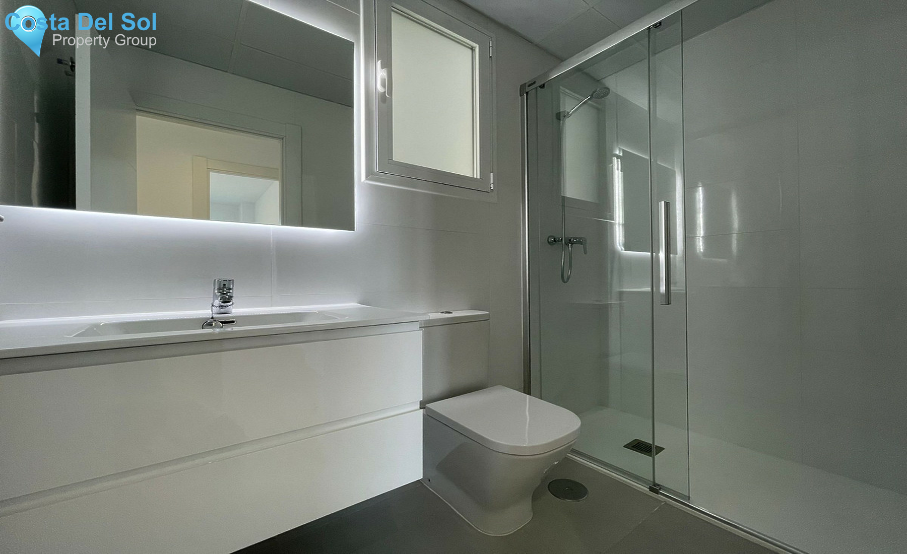 Middle Floor Apartment in Nueva Andalucía-1408935