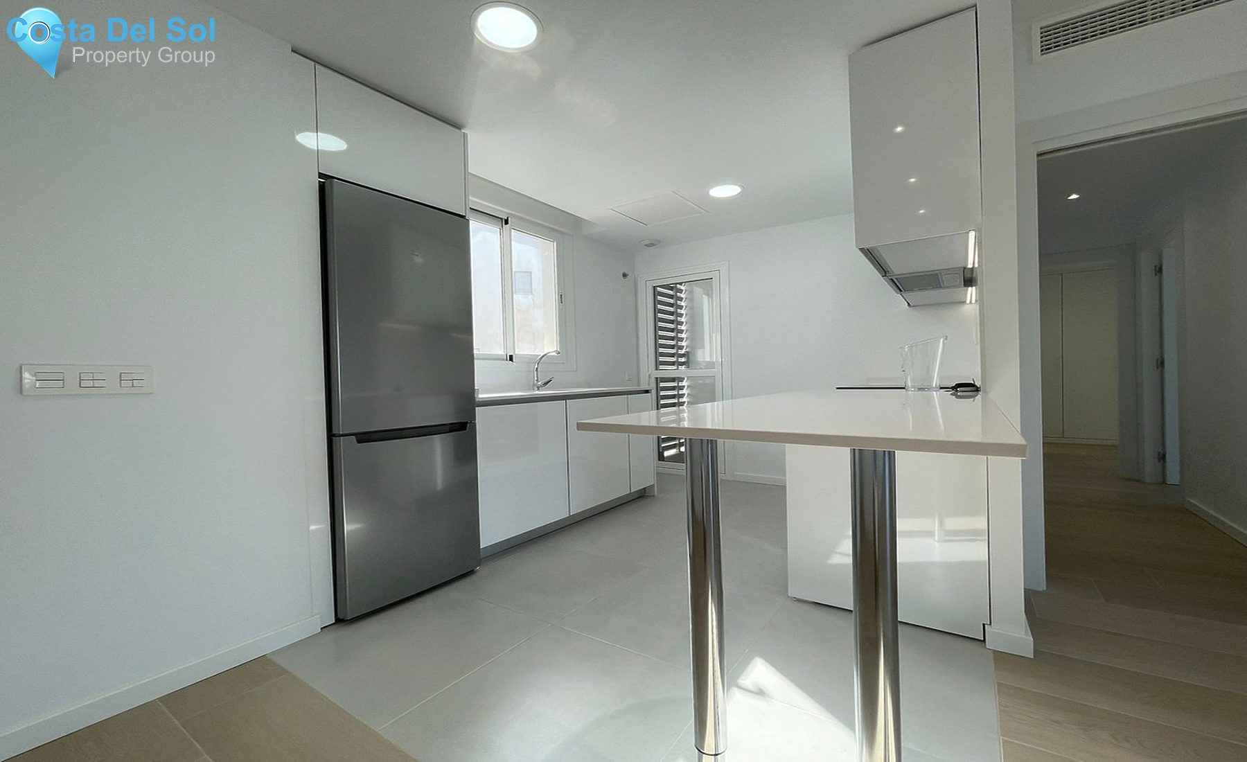 Middle Floor Apartment in Nueva Andalucía-1408941