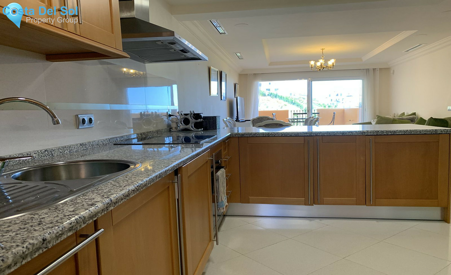 Middle Floor Apartment in Nueva Andalucía-1413049