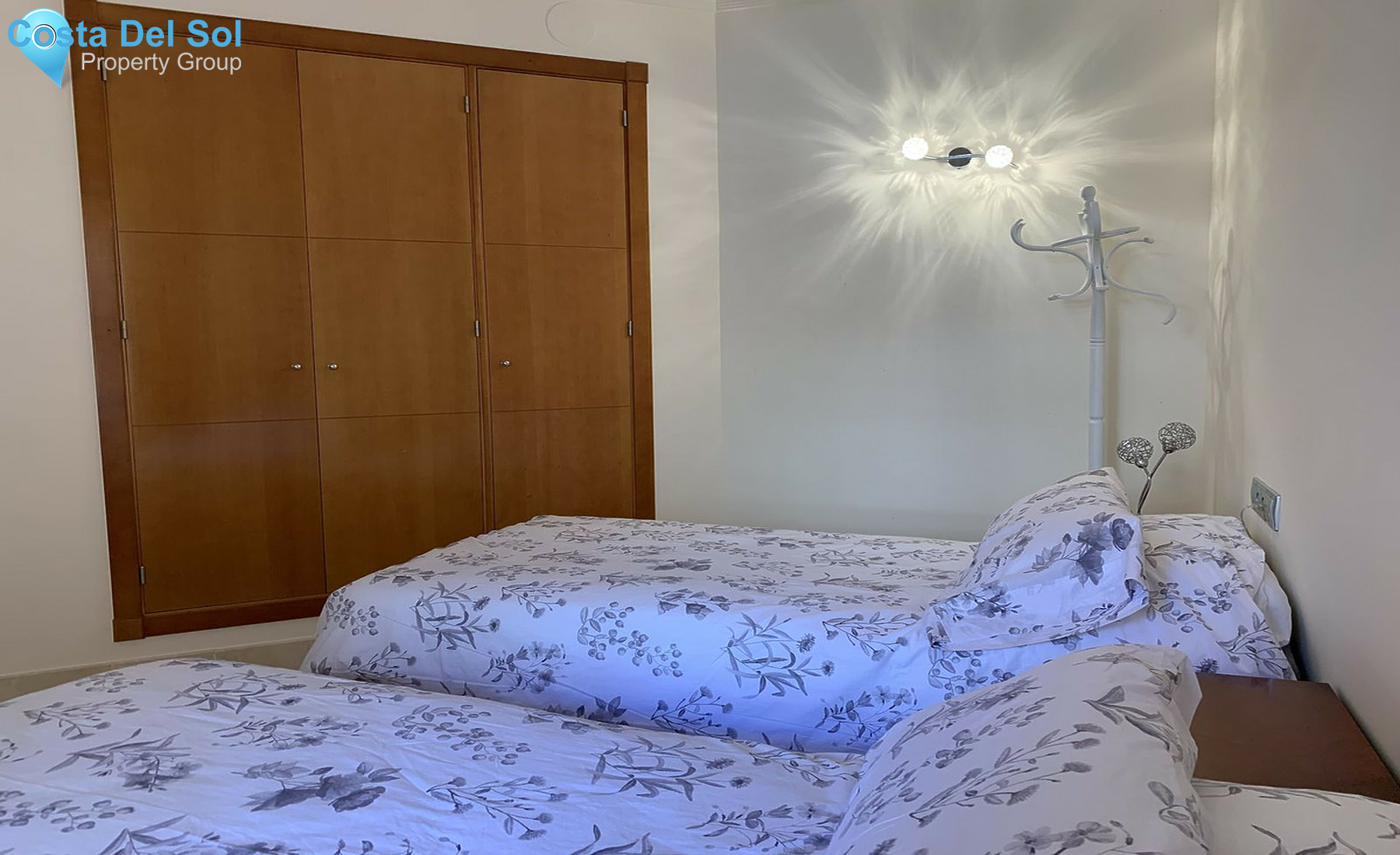 Middle Floor Apartment in Nueva Andalucía-1413053