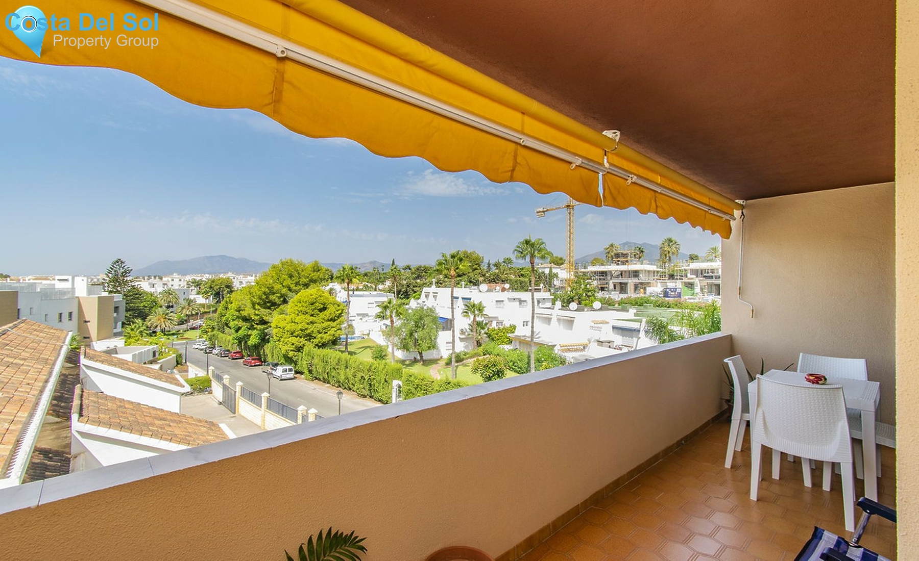Middle Floor Apartment in Nueva Andalucía-1413262