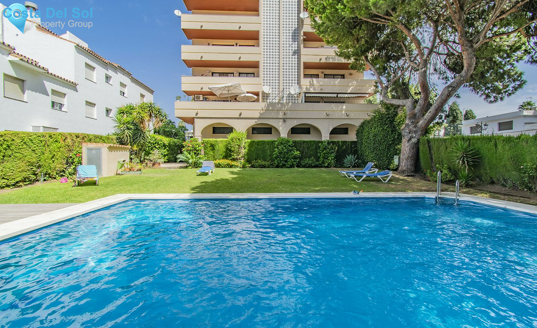 Middle Floor Apartment in Nueva Andalucía-1413254