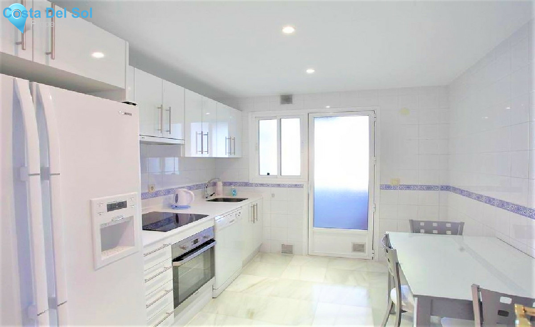 Middle Floor Apartment in Nueva Andalucía