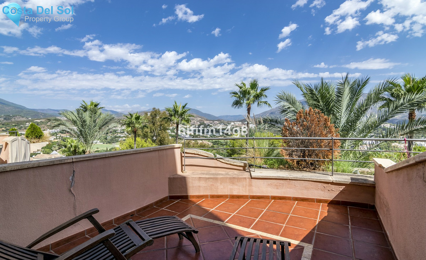 Middle Floor Apartment in Nueva Andalucía-1437642