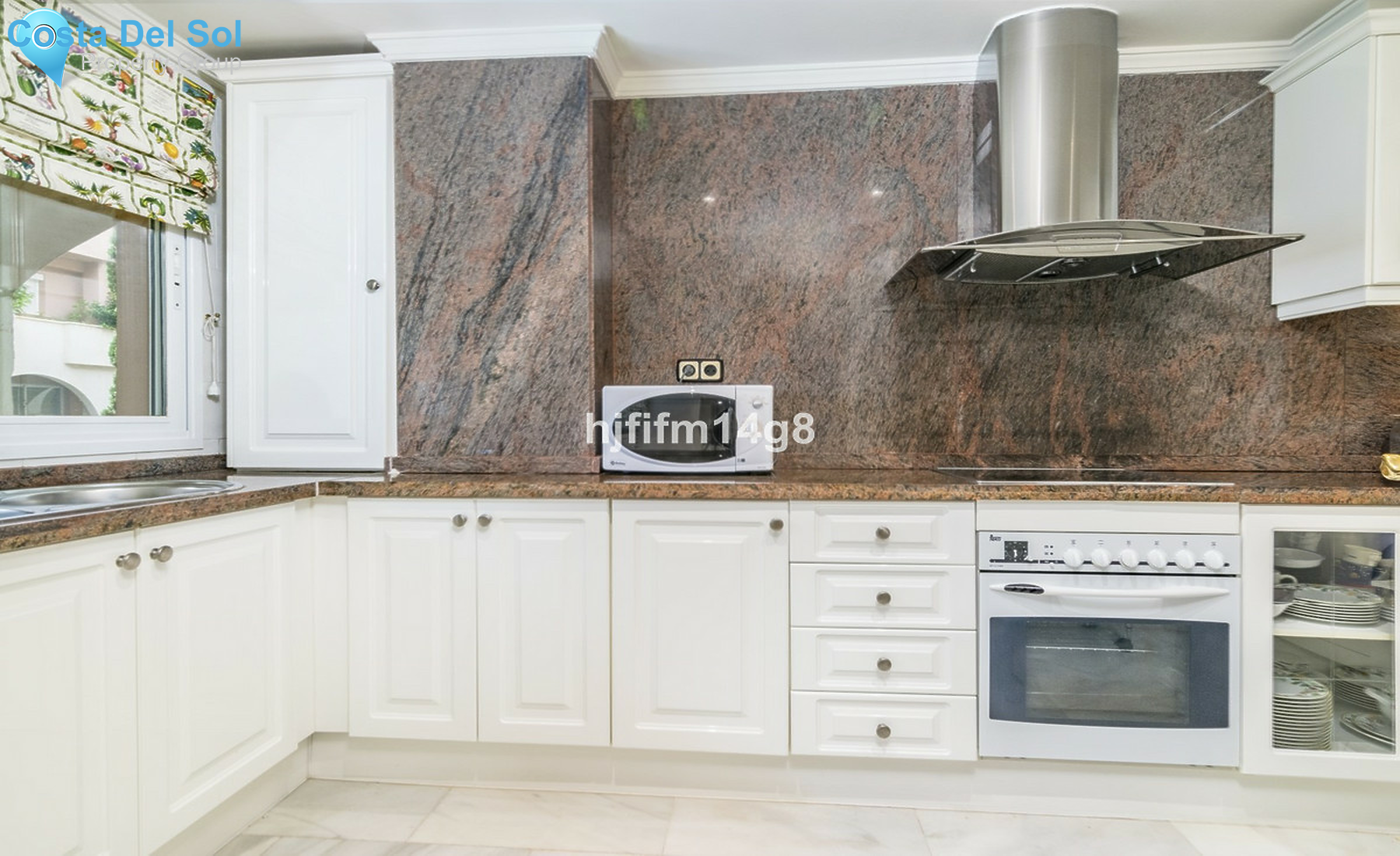 Middle Floor Apartment in Nueva Andalucía-1437629