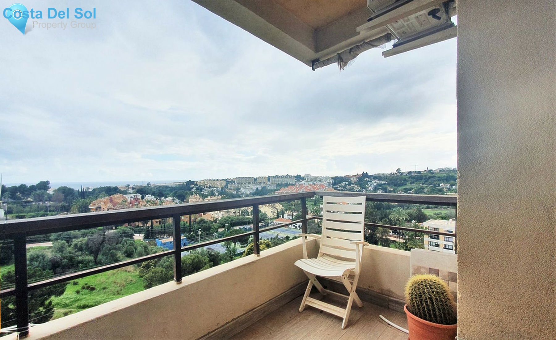 Middle Floor Apartment in Nueva Andalucía-1438087