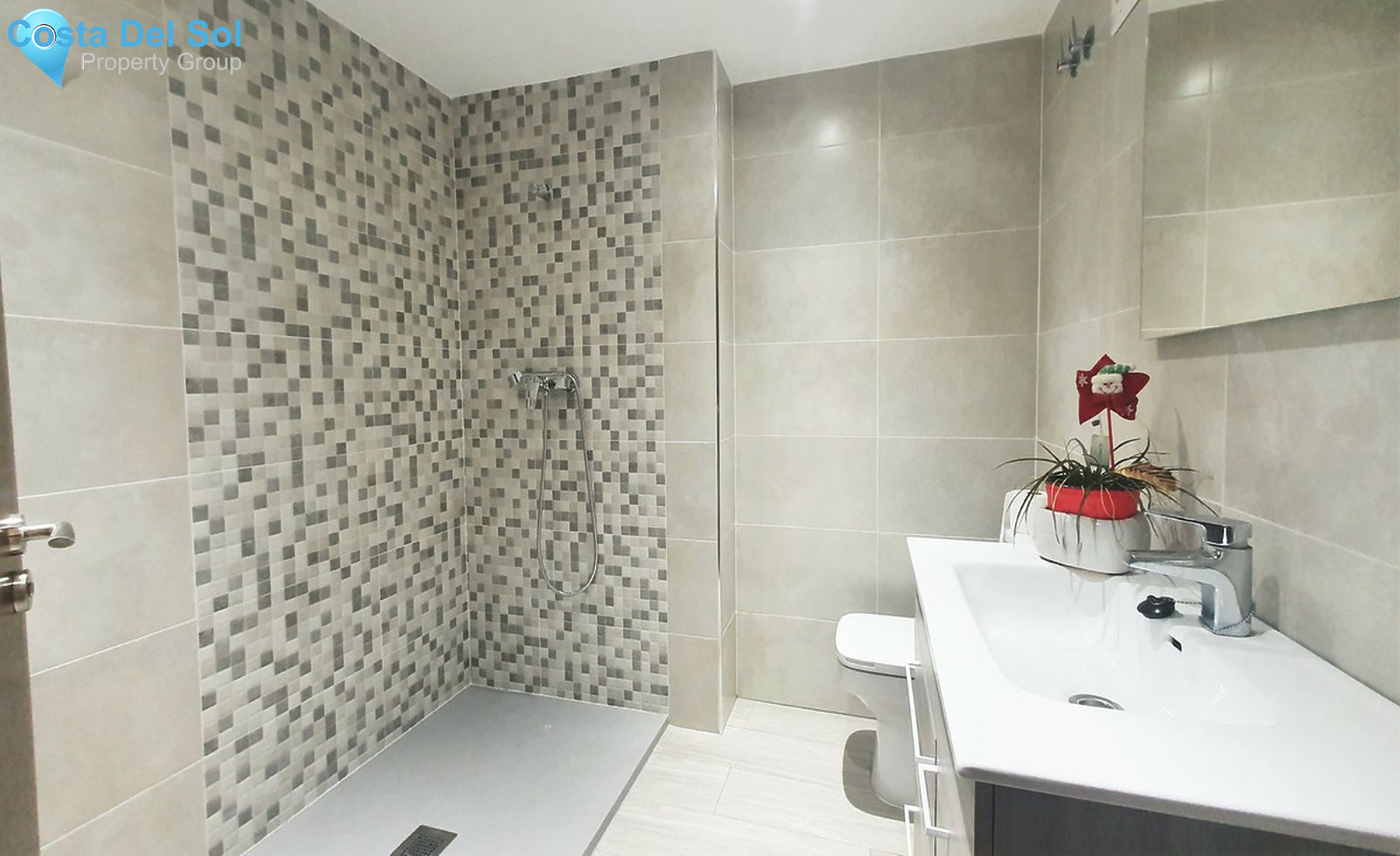 Middle Floor Apartment in Nueva Andalucía-1438097