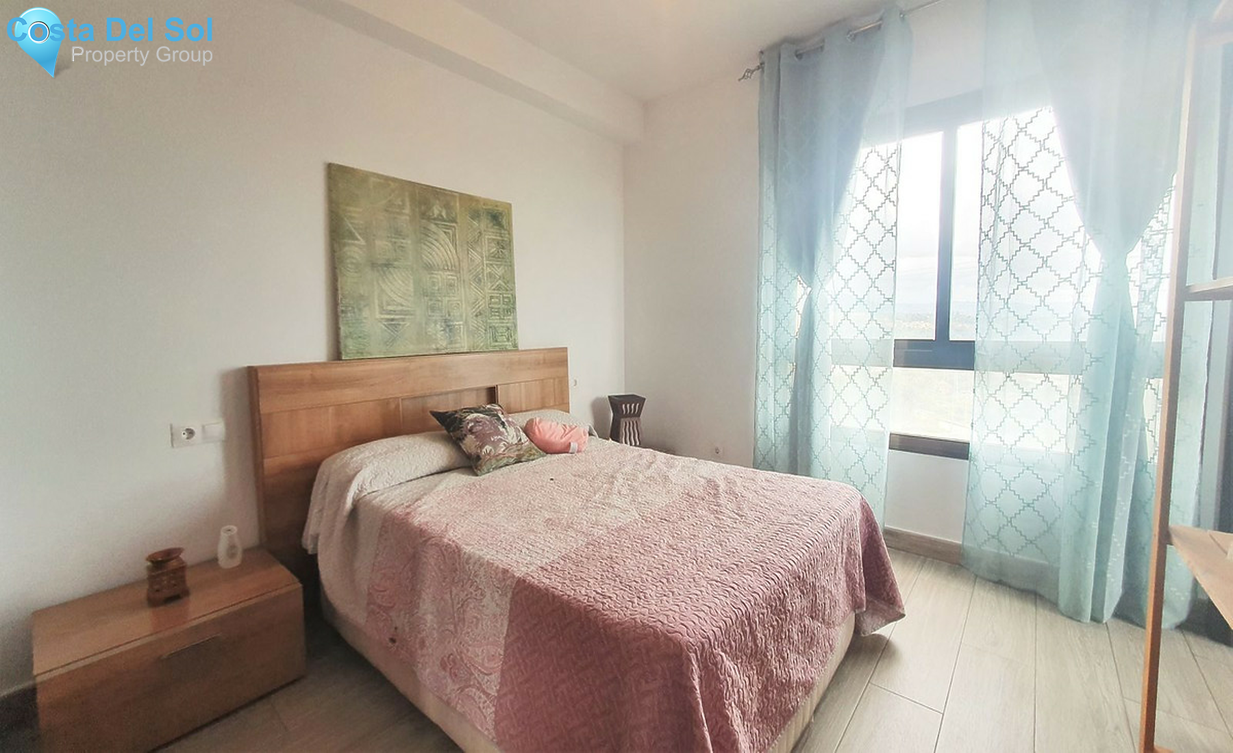 Middle Floor Apartment in Nueva Andalucía-1438099