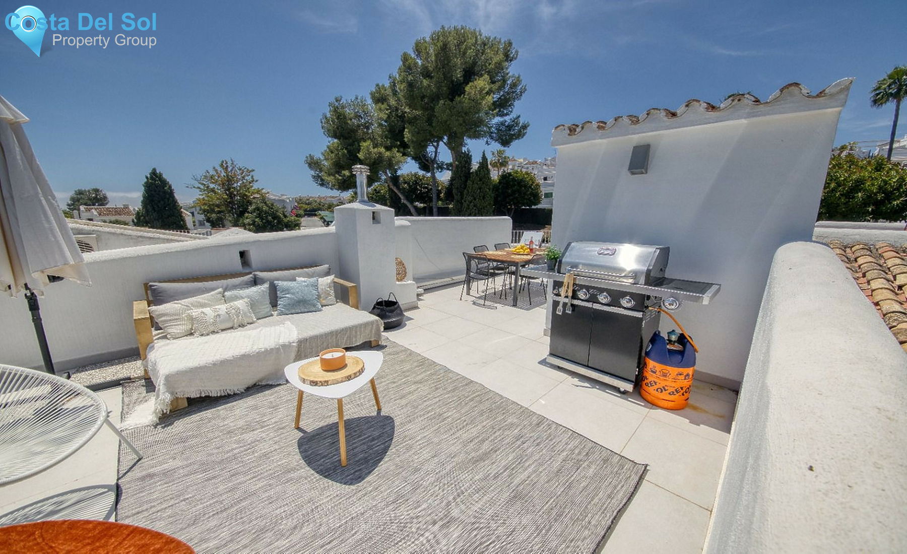 Middle Floor Apartment in Nueva Andalucía-1455503