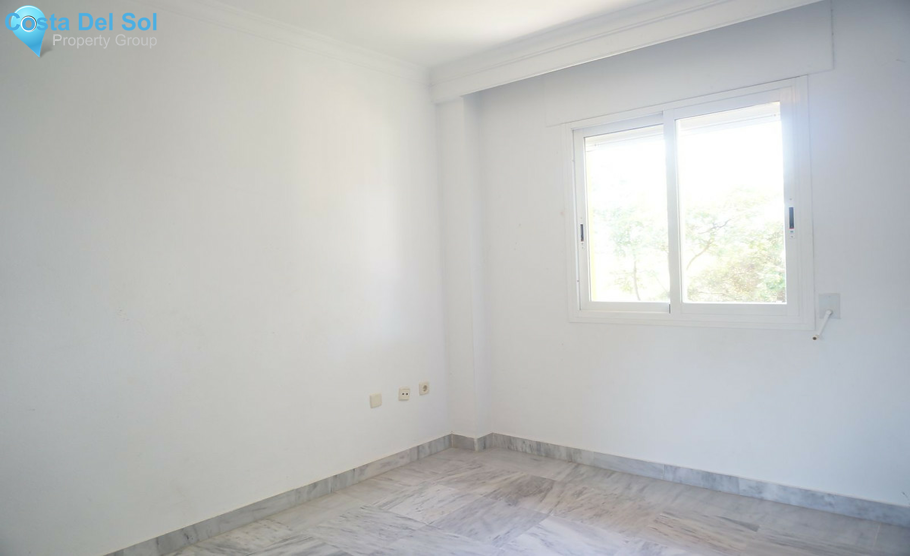 Middle Floor Apartment in Nueva Andalucía-1456214